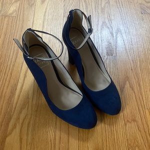 Navy blue heels